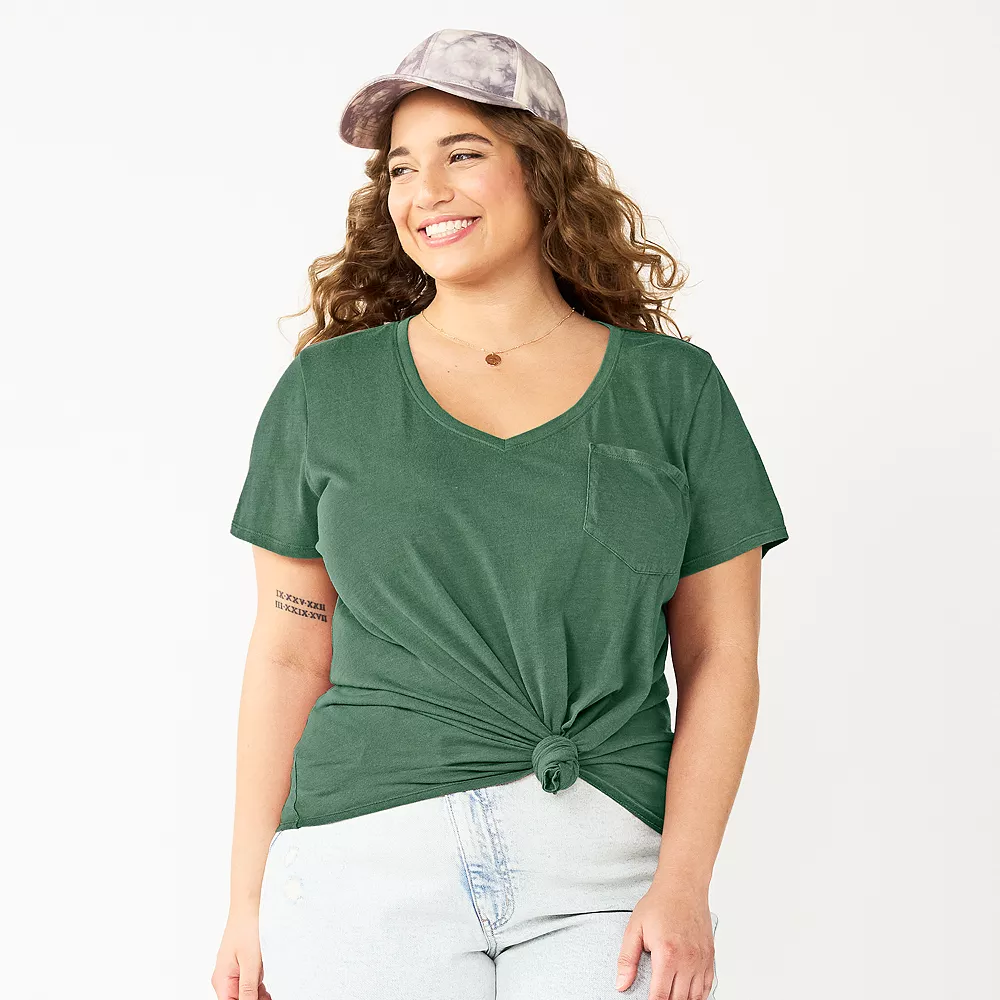 Juniors' Plus Size SO® Oversized Pocket Tee 3 Juniors' Plus Size SO® Oversized Pocket Tee