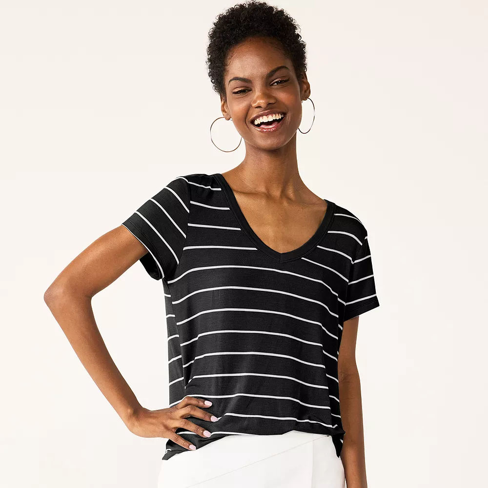 Juniors' SO® Favorite V-Neck Short Sleeve Tee 11 Juniors' SO® Favorite V-Neck Short Sleeve Tee - Image 10