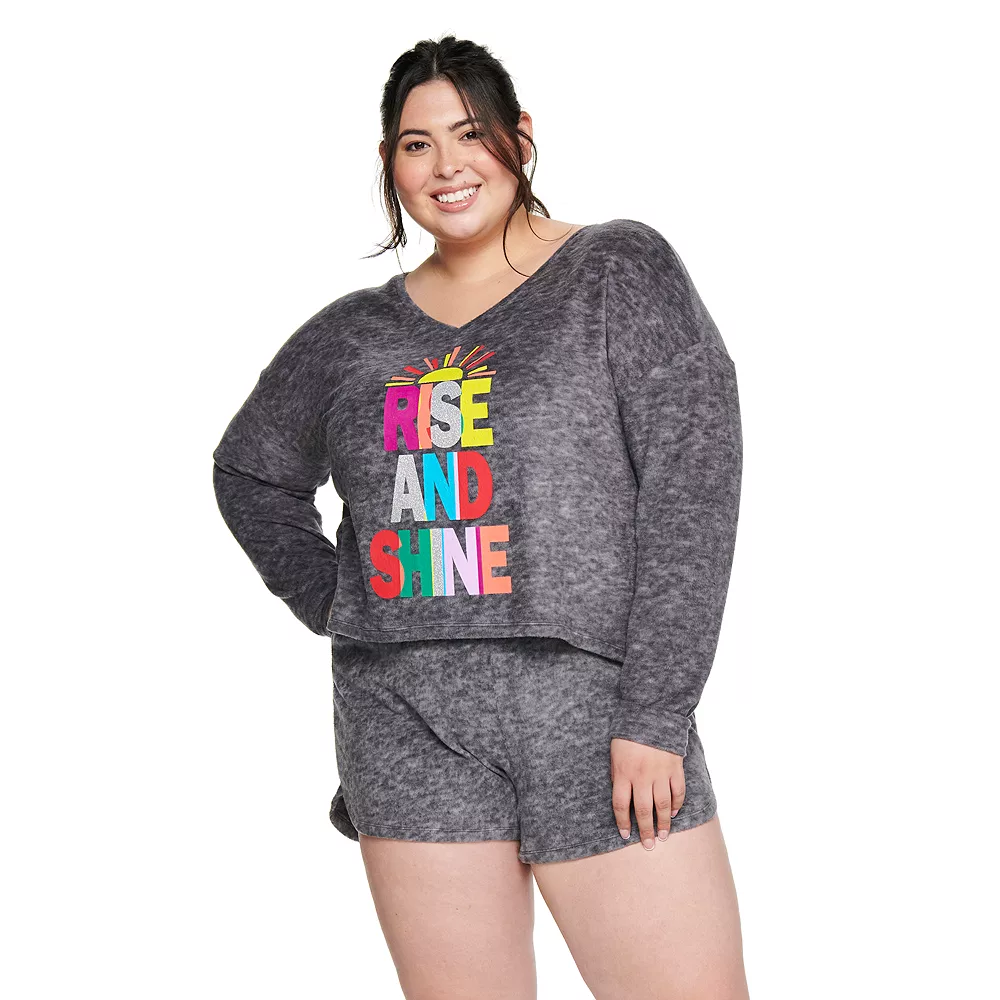 Juniors' Plus Size SO® Boxy Long Sleeve Pajama Top & Pajama Shorts Set 8 Juniors' Plus Size SO® Boxy Long Sleeve Pajama Top & Pajama Shorts Set - Image 6