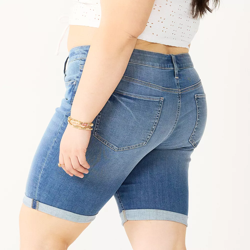 Juniors' Plus Size SO® Low Rise Bermuda Shorts 7 Juniors' Plus Size SO® Low Rise Bermuda Shorts - Image 5