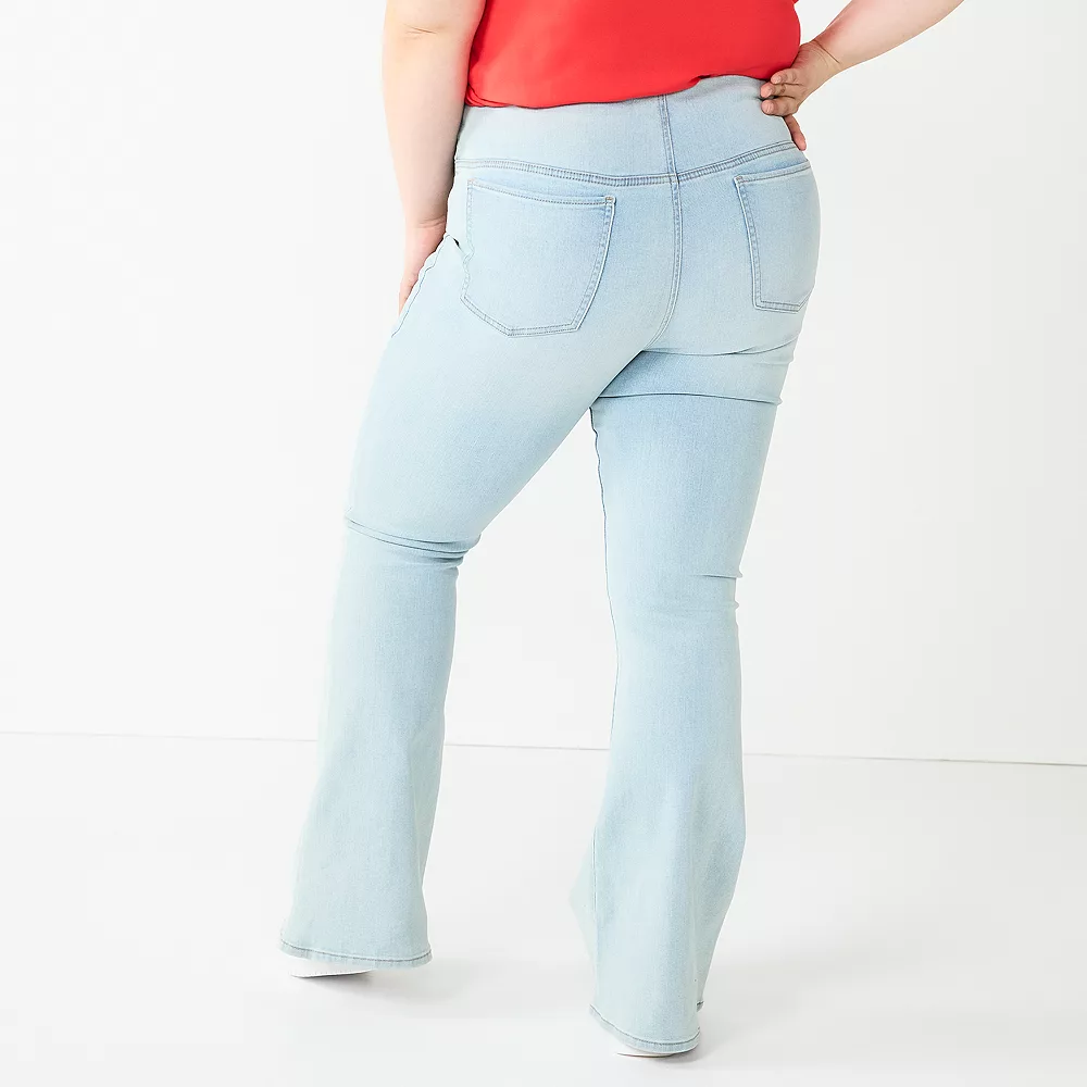 Juniors' Plus Size SO® High-Rise Seamed Flare Leg Jeans 4 Juniors' Plus Size SO® High-Rise Seamed Flare Leg Jeans - Image 2