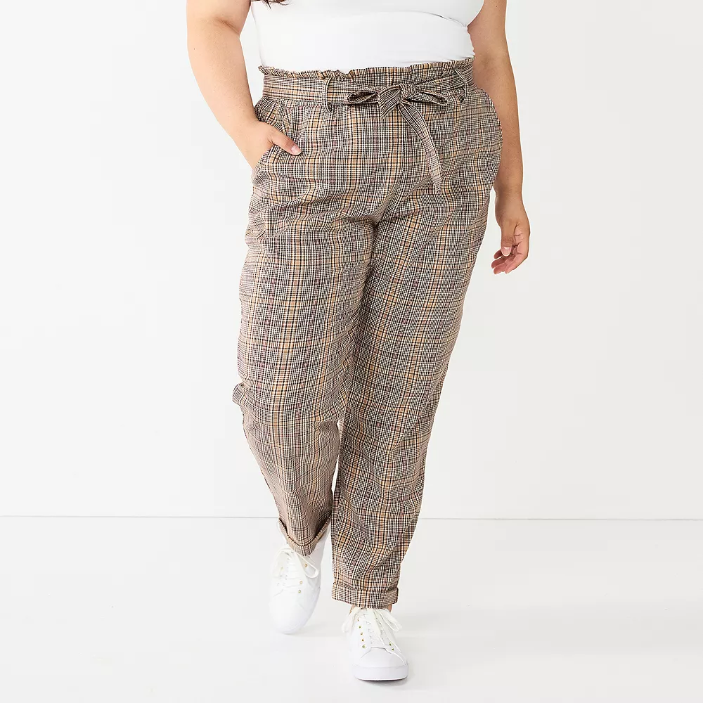 Juniors' Plus Size SO® High-Rise Paperbag Tapered Leg Pants 5 Juniors' Plus Size SO® High-Rise Paperbag Tapered Leg Pants - Image 3