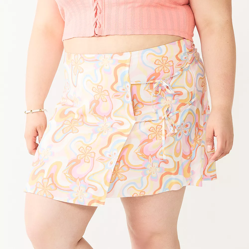 Juniors' Plus Size SO® Double Knot Wrap Mini Skirt 5 Juniors' Plus Size SO® Double Knot Wrap Mini Skirt - Image 3