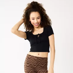 Juniors' SO® Cropped Front-Tie Top