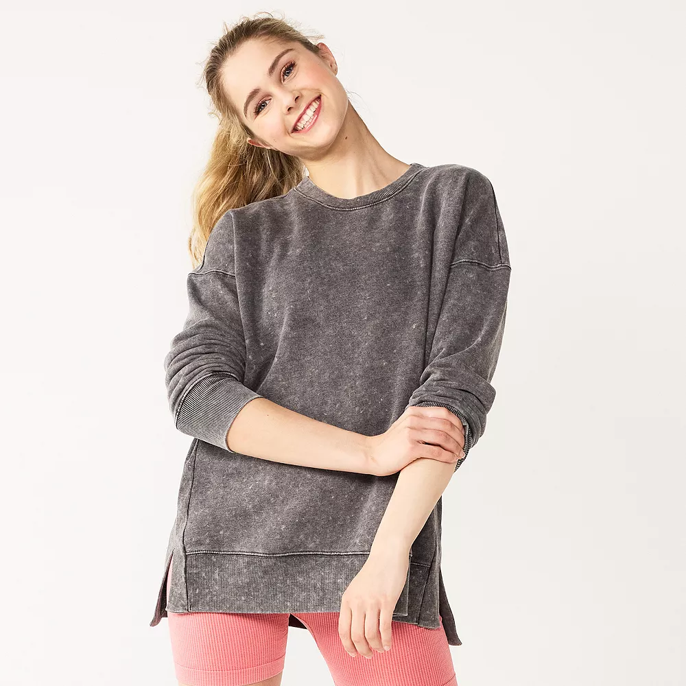 Juniors' SO® Oversized Weekend Tunic Pullover 19 Juniors' SO® Oversized Weekend Tunic Pullover - Image 17
