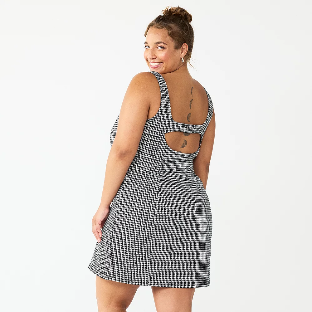 Juniors' Plus Size SO® Open Back Pinafore Mini Dress 4 Juniors' Plus Size SO® Open Back Pinafore Mini Dress - Image 2