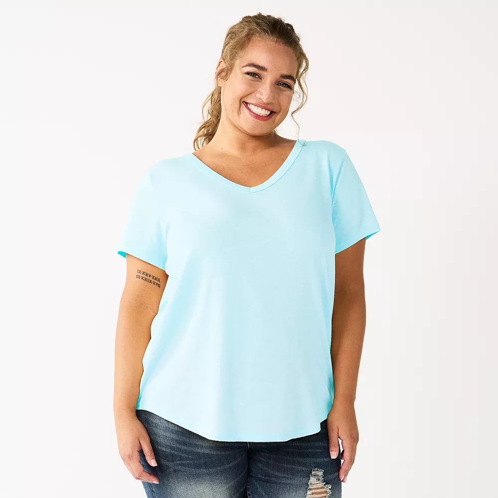Juniors' Plus Size SO® Short Sleeve V-Neck Core Tee 11 Juniors' Plus Size SO® Short Sleeve V-Neck Core Tee - Image 9