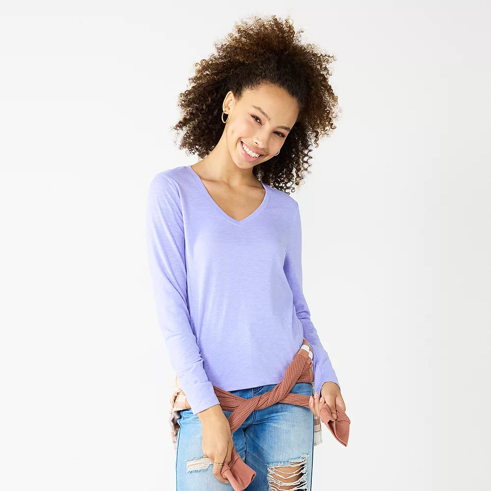 Juniors' SO® Essential V-Neck Long Sleeve Tee 8 Juniors' SO® Essential V-Neck Long Sleeve Tee - Image 6