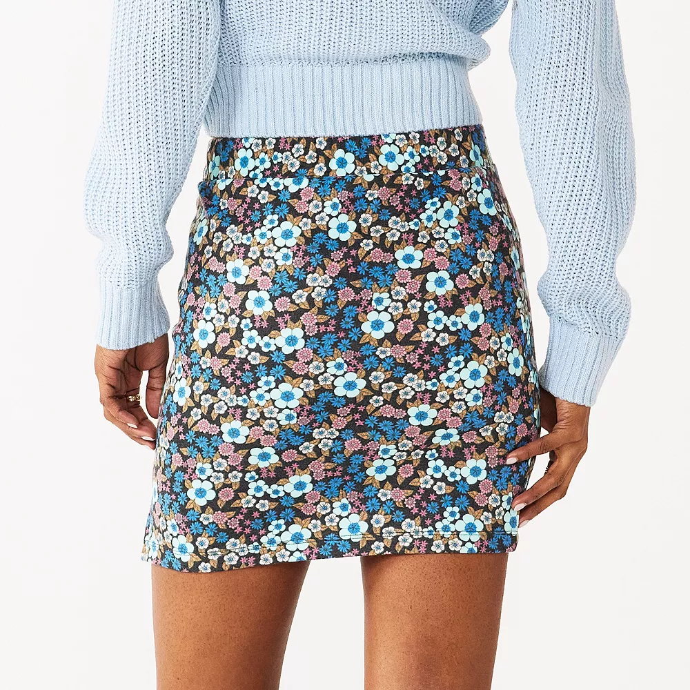 Juniors' SO® Slit Mini Skirt 6 Juniors' SO® Slit Mini Skirt - Image 4
