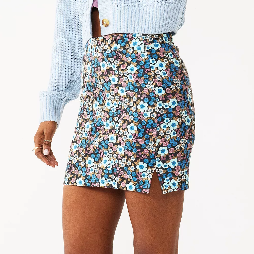 Juniors' SO® Slit Mini Skirt 4 Juniors' SO® Slit Mini Skirt - Image 2