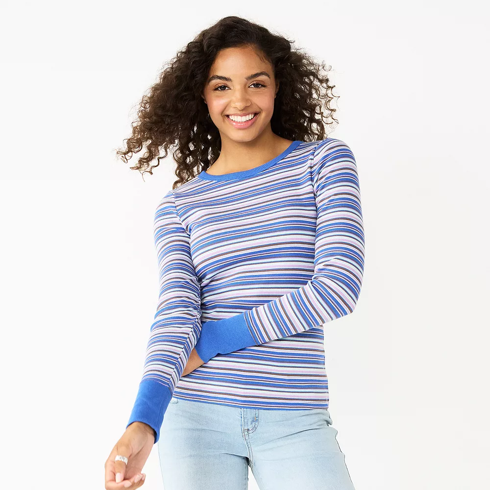Juniors' SO® Slim Fit Long Sleeve Top 7 Juniors' SO® Slim Fit Long Sleeve Top - Image 5