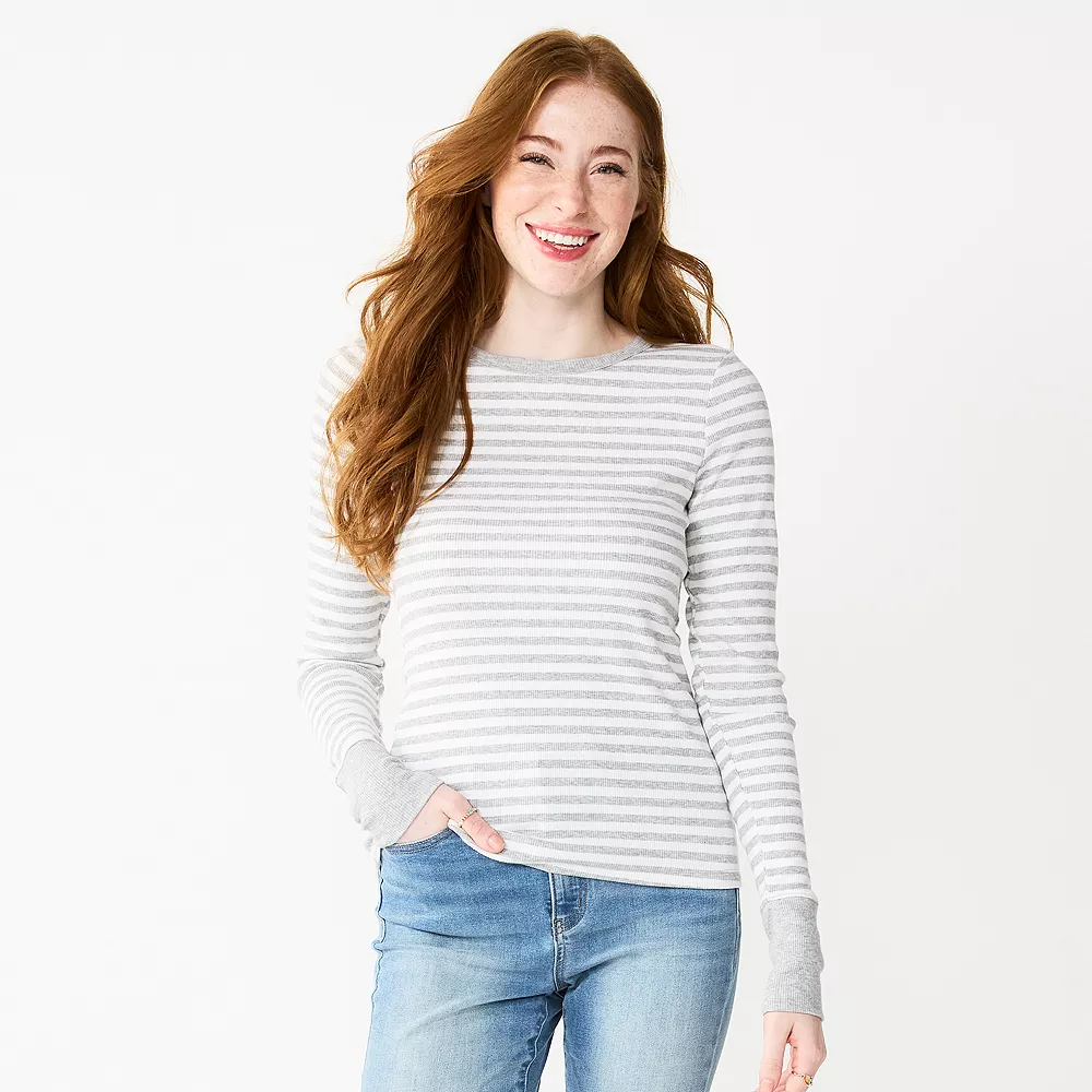 Juniors' SO® Slim Fit Long Sleeve Top 5 Juniors' SO® Slim Fit Long Sleeve Top - Image 3